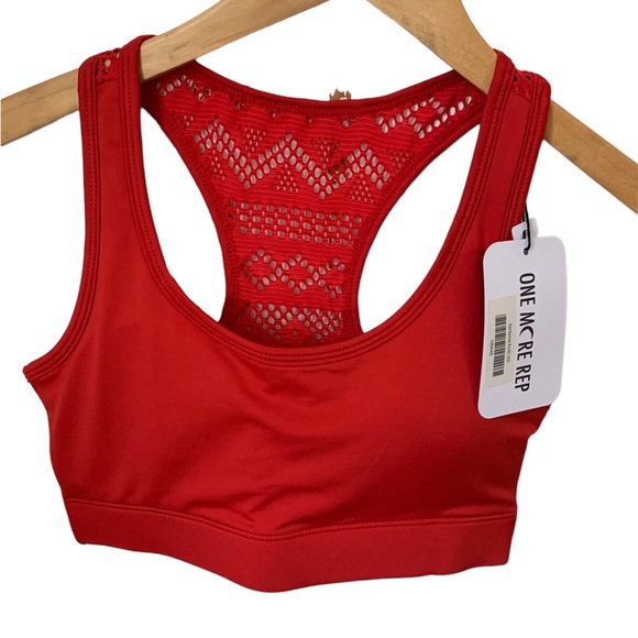Zyia Red Bomber Bra, size XS - Picture 3 of 7